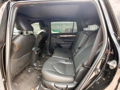 Toyota Crown Venza 2.5L HEV AWD Luxury - ფოტო 10