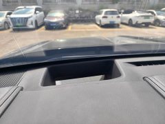 Toyota Crown Venza 2.5L HEV AWD Luxury - ფოტო 18