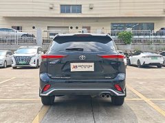 Toyota Crown Venza 2.5L HEV AWD Luxury - ფოტო 5