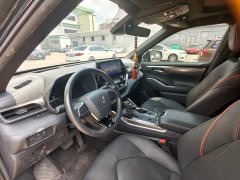 Toyota Crown Venza 2.5L HEV AWD Luxury - ფოტო 9