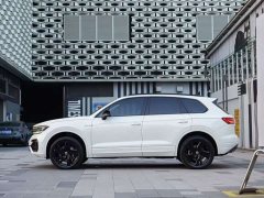Volkswagen Touareg 3.0TSI Sharp Enjoyment Edition Jet Black Sport Package - ფოტო 4