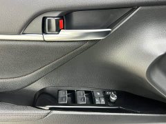 Toyota Camry 2.0G Luxury - ფოტო 18
