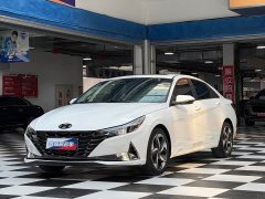 Hyundai Elantra 1.5L CVT Luxury - ფოტო 1