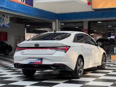 Hyundai Elantra 1.5L CVT Luxury - ფოტო 18