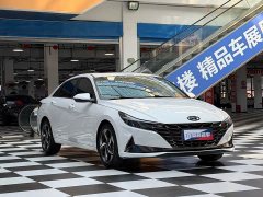Hyundai Elantra 1.5L CVT Luxury - ფოტო 3
