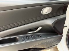 Hyundai Elantra 1.5L CVT Luxury - ფოტო 5