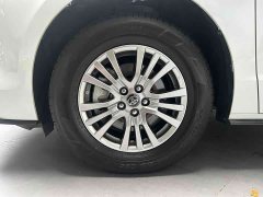 Toyota Sienna 2.5L Hybrid Luxury - фото 6