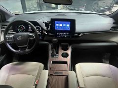 Toyota Sienna 2.5L Hybrid Luxury - фото 7