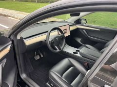Tesla Model Y Long Range All-Wheel Drive - ფოტო 8