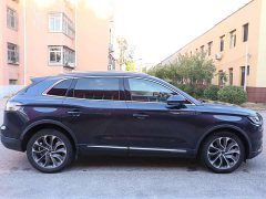 Lincoln Explorer 2.0T AWD Premium - ფოტო 4
