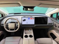 Li Auto i8 Standard Edition - ფოტო 10