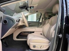 Li Auto i8 Standard Edition - ფოტო 4