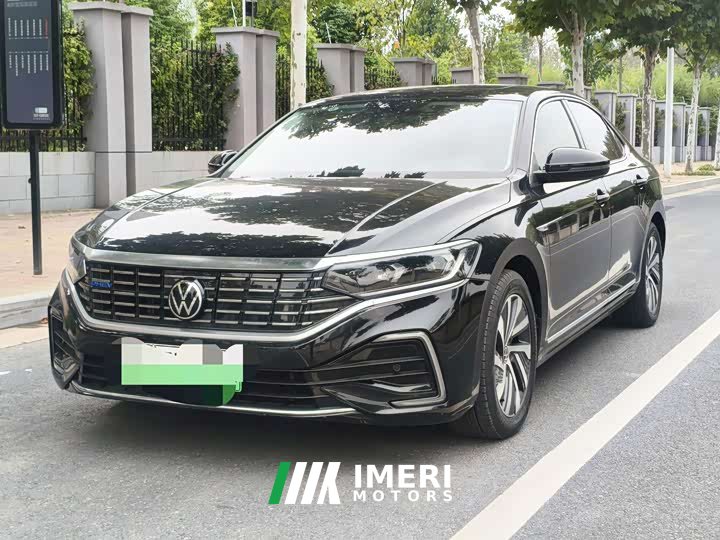 Volkswagen Passat Plug-in Hybrid 430PHEV Hybrid Luxury Edition - ავტომობილი ჩინეთიდან