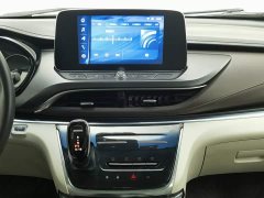 Buick GL8 Land Business Class 652T Comfort - ფოტო 12