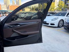 BMW 5 Series Facelift 525Li M Sport Package - ფოტო 15