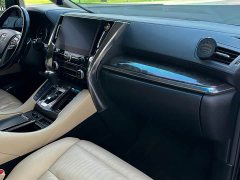 Toyota Alphard Hybrid 2.5L Premium Edition - ფოტო 11