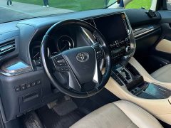 Toyota Alphard Hybrid 2.5L Premium Edition - ფოტო 9