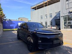 Li Auto L9 Pro - ფოტო 3