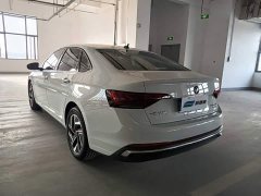 Volkswagen Sagitar Facelift 30 Million Units Select Edition 300TSI DSG Excellence Version - фото 4