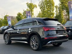 Audi Q5L 40T Luxury Dynamic - ფოტო 13
