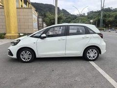 Honda Fit 1.5L CVT Trendy Sunroof Edition - фото 3
