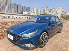 Hyundai Elantra 1.5L CVT Luxury - ფოტო 1