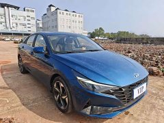 Hyundai Elantra 1.5L CVT Luxury - ფოტო 3