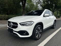 Mercedes-Benz GLA 200 - ფოტო 1
