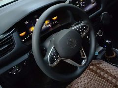Volkswagen Touareg Sharp 1.5L Sharp Pro - ფოტო 15