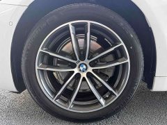 BMW 5 Series 525Li M Sport Package - ფოტო 9