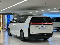 Li Auto MEGA Home Family Edition - ფოტო 20