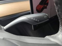 Tesla Model Y Standard Range RWD - фото 16