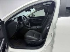 Mazda3 Axela 2.0L Automatic Radiance Edition - ფოტო 9