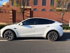 Tesla Model Y Rear-Wheel Drive - ფოტო 5