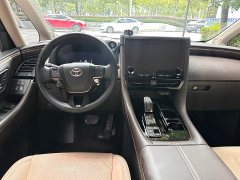 Toyota Alphard Hybrid 2.5L Premium Edition - ფოტო 15