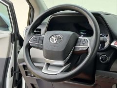Toyota Gravia 2.5L Hybrid Comfort Edition - photo 15