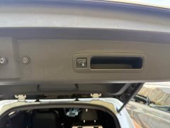 Toyota Sienna 2.5L Hybrid Premium Edition - photo 11