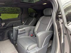 Toyota Sienna 2.5L Hybrid Platinum Edition - ფოტო 12