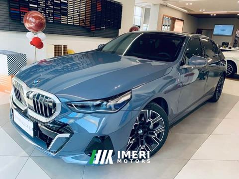2024 BMW 5 Series 530Li Luxury M Sport Package