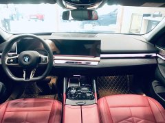 BMW 5 Series 530Li Luxury M Sport Package - ფოტო 9
