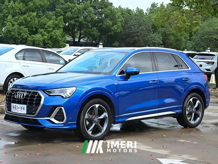 Audi Q3 35 TFSI Fashion Dynamic - автомобиль из Китая