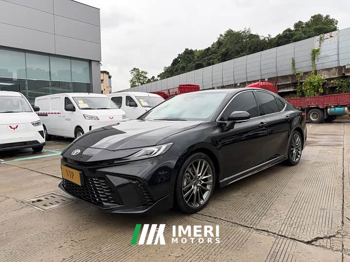 Toyota Camry 2.0HXS Edition - ავტომობილი ჩინეთიდან