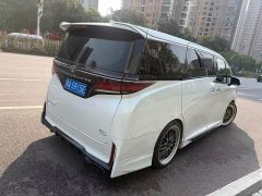Toyota Vellfire Crown Hybrid 2.5L Premium Edition - фото 4