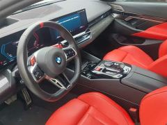 BMW M5 New Energy M5 - фото 8