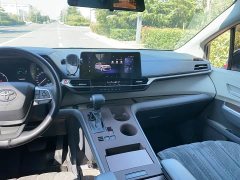 Toyota Sienna 2.5L Hybrid Comfort Edition - ფოტო 18