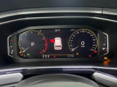 Volkswagen Touran 200TSI DSG Smart Connected Edition - ფოტო 11