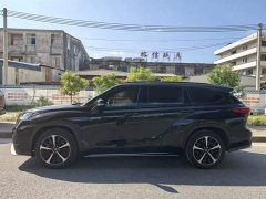 Toyota Crown Venza 2.5L HEV AWD Premium - фото 3
