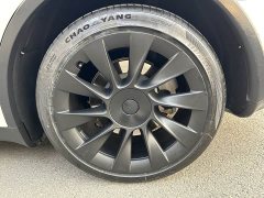 Tesla Model Y Long Range All-Wheel Drive - ფოტო 10