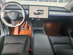 Tesla Model Y Long Range All-Wheel Drive - ფოტო 15