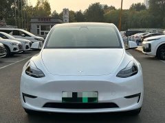 Tesla Model Y Long Range All-Wheel Drive - ფოტო 2